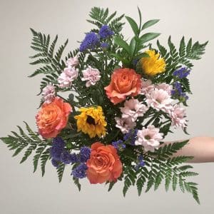 A Cheerful Bouquet for Mom